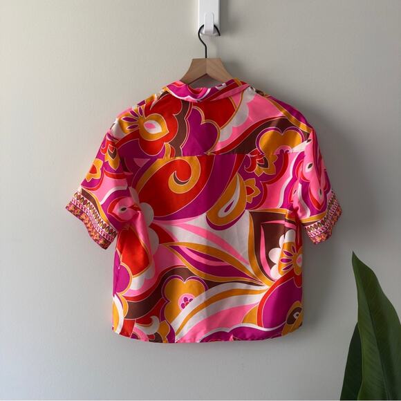 Express Pink and Orange Patterned Set Vibrant Button Down Top elastic tie shorts - Picture 3 of 16